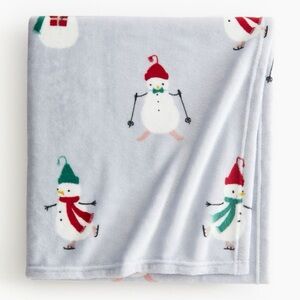 H&M Patterned‎ fleece blanket